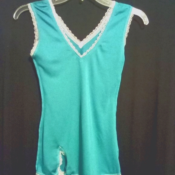 TG US Turquoise Blue Underwear Camisole Sleeveless Tank Top -- Final Price - Picture 7 of 9